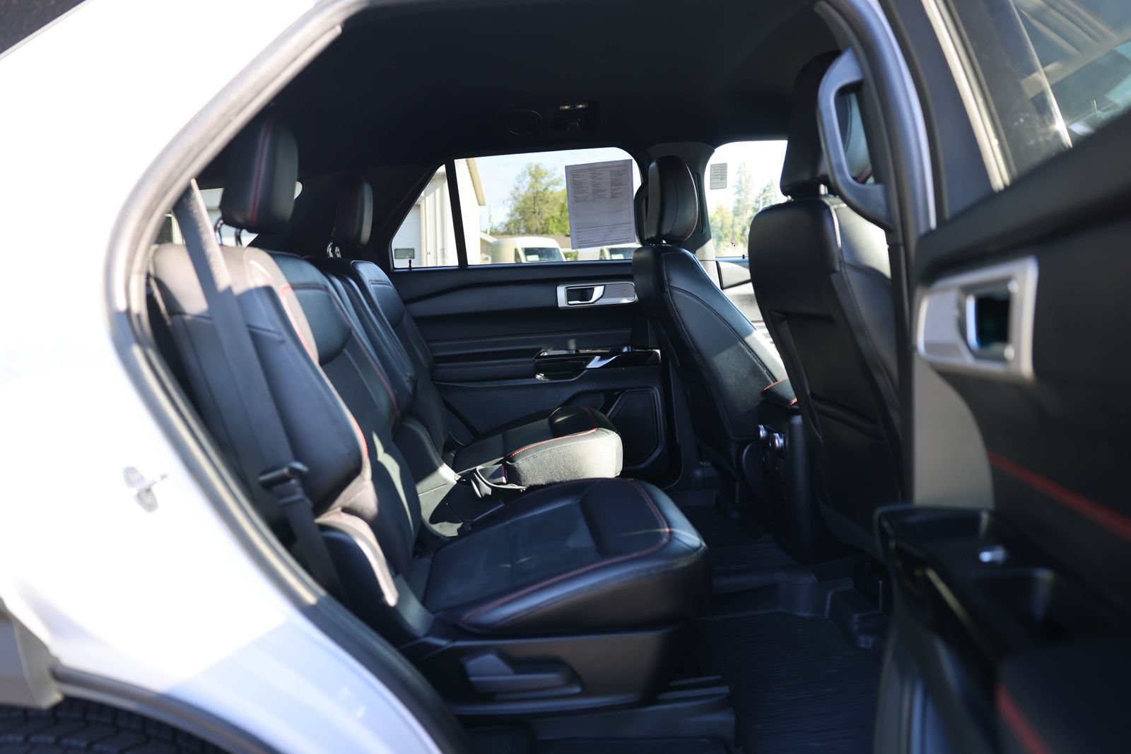 Certified 2022 Ford Explorer ST-Line w/ Class IV Trailer Tow Package AWD/4WD image 14