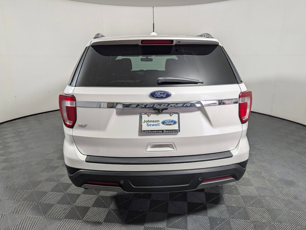 Certified 2019 Ford Explorer XLT w/ Equipment Group 202A FWD image 6