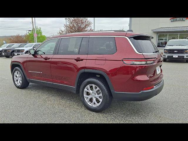 Used 2022 Jeep Grand Cherokee L Limited AWD/4WD image 6