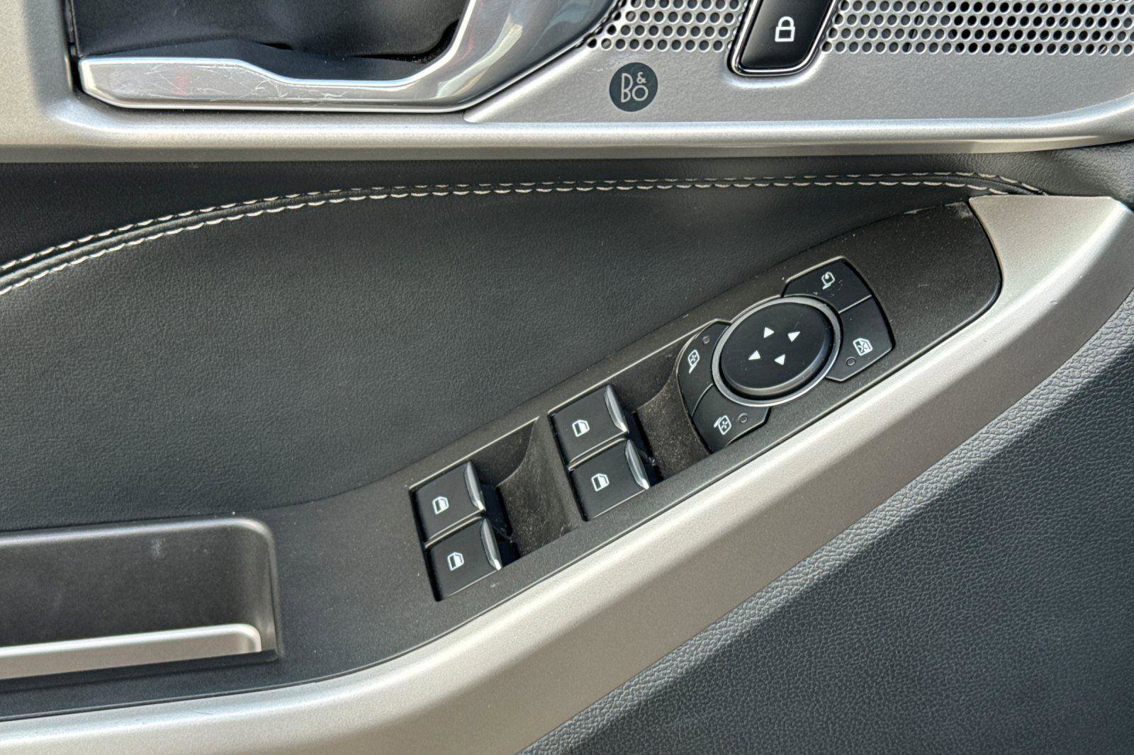 Certified 2023 Ford Explorer XLT w/ Equipment Group 202A image 10