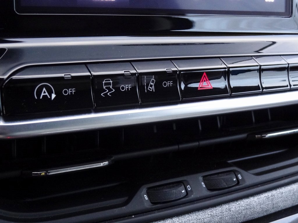 Used 2022 Jeep Compass Latitude w/ Convenience Group image 34