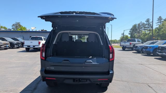 Certified 2025 Ford Expedition Active RWD image 11