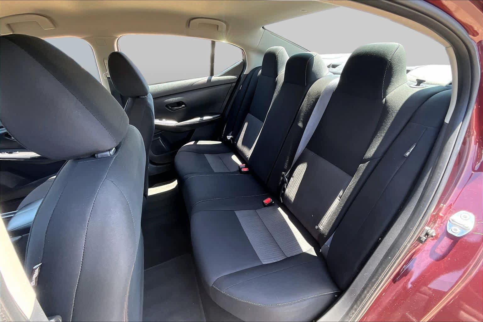 Used 2025 Nissan Sentra SV FWD image 19