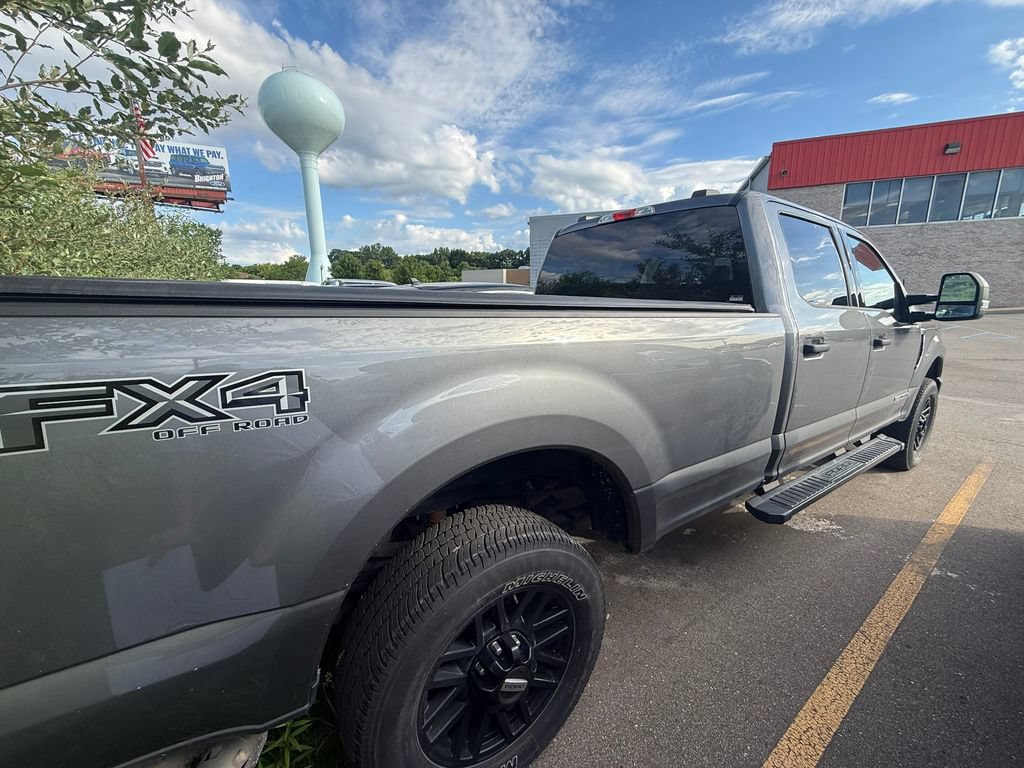 Certified 2022 Ford F350 XLT w/ Black Appearance Package AWD/4WD image 6