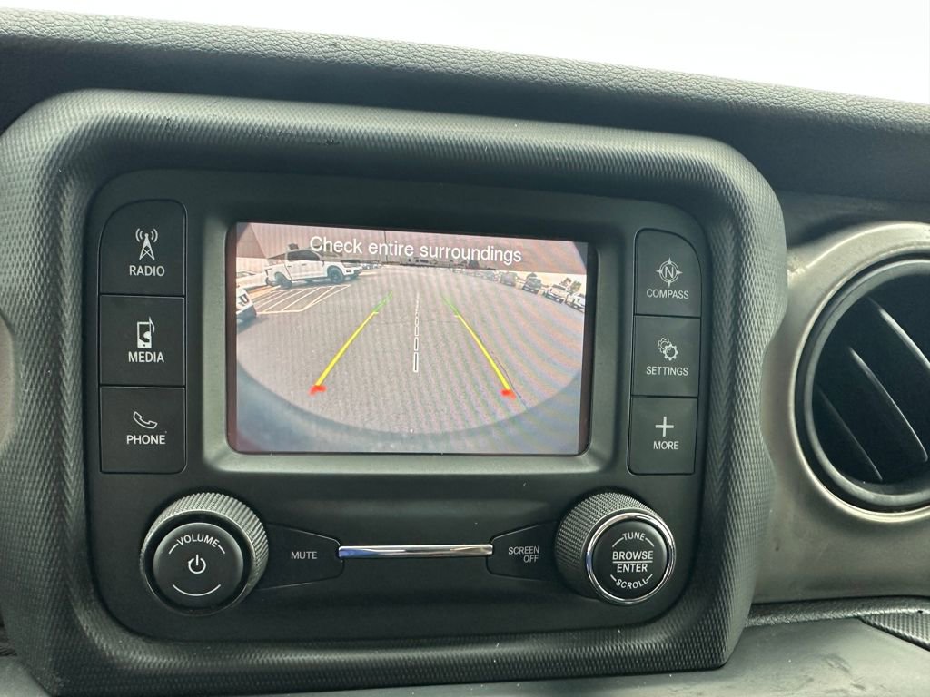 Used 2020 Jeep Wrangler Sport image 8