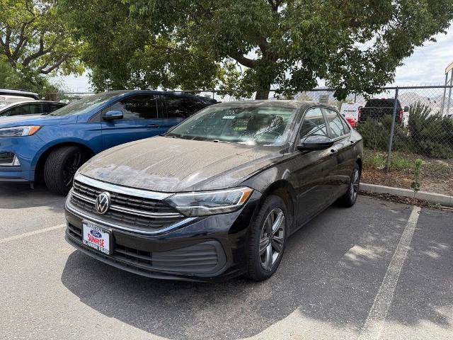 Used 2024 Volkswagen Jetta SE