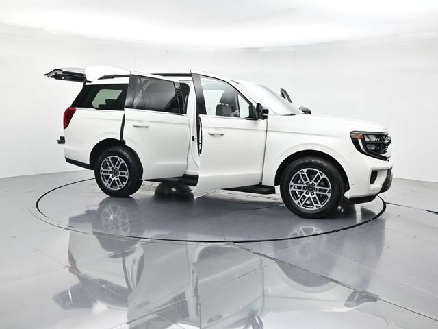 Certified 2025 Ford Expedition Active AWD/4WD image 56