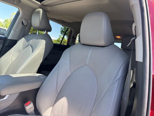 Used 2022 Toyota Highlander Limited AWD/4WD image 13