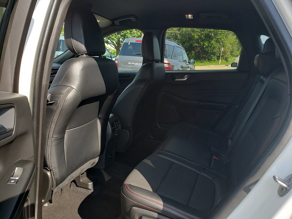 Certified 2023 Ford Escape ST-Line w/ Tech Pack #1 FWD image 14