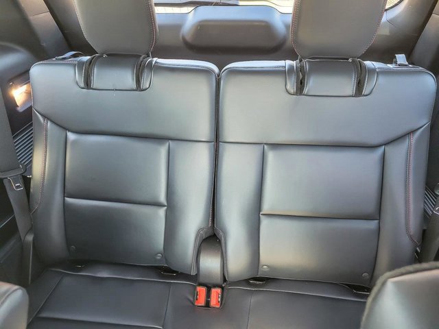 Certified 2025 Ford Explorer ST-Line w/ Premium Package AWD/4WD image 18