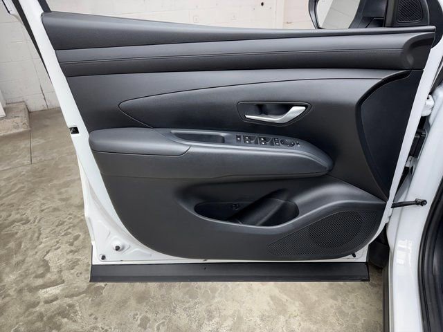 Used 2025 Hyundai Santa Cruz SEL image 12