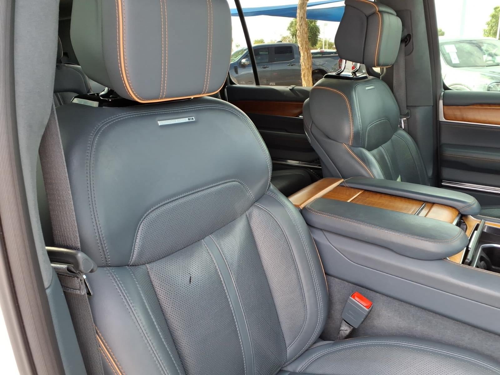 Used 2022 Jeep Grand Wagoneer Series II w/ Convenience Group III AWD/4WD image 12