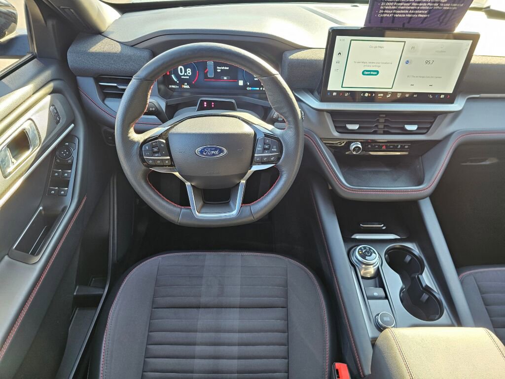 Certified 2025 Ford Explorer ST-Line image 16