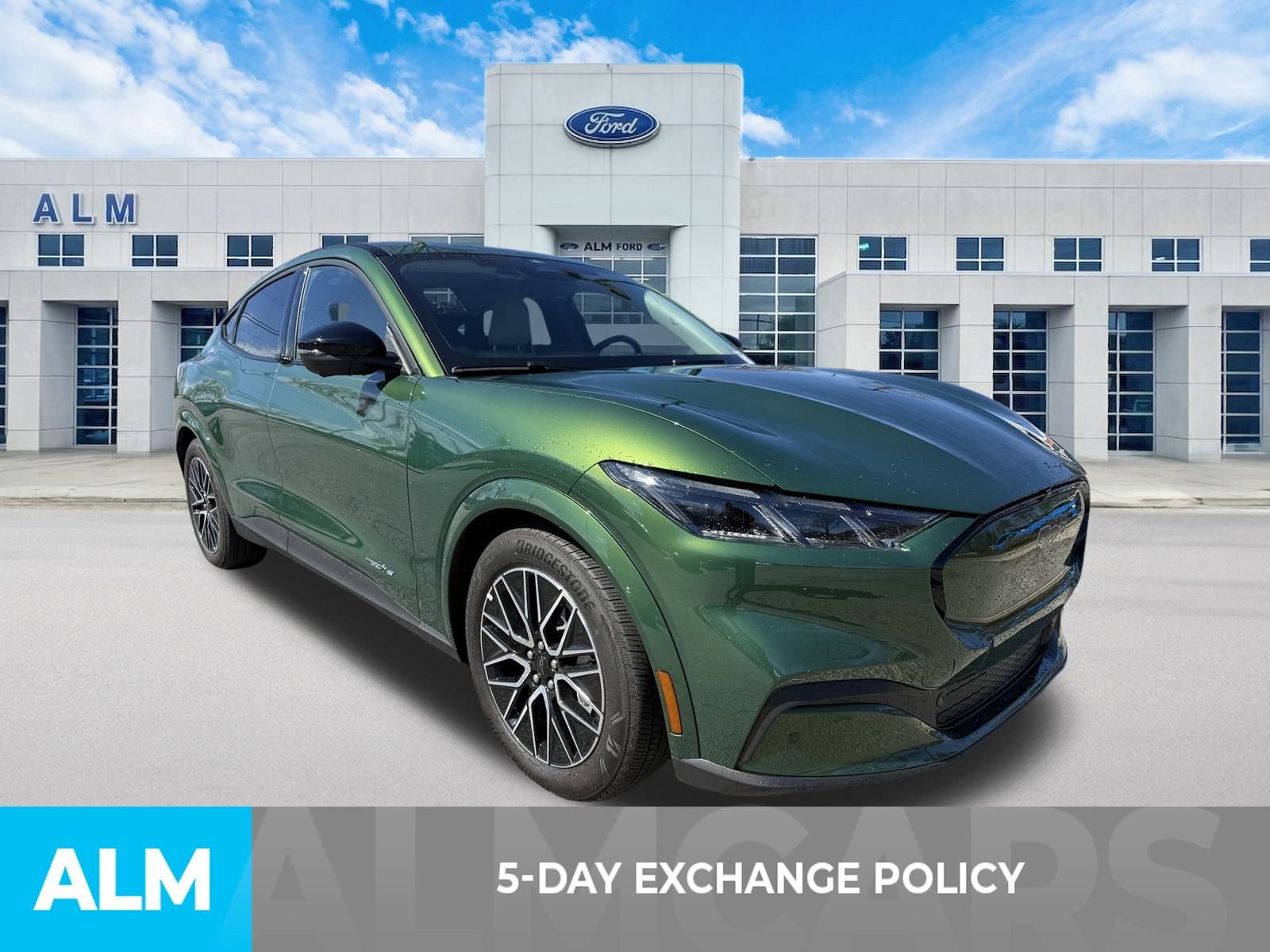 Certified 2025 Ford Mustang Mach-E Premium image 3