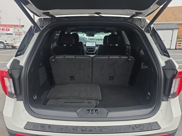 Certified 2026 Ford Explorer ST w/ Sun And Sound Package AWD/4WD image 22