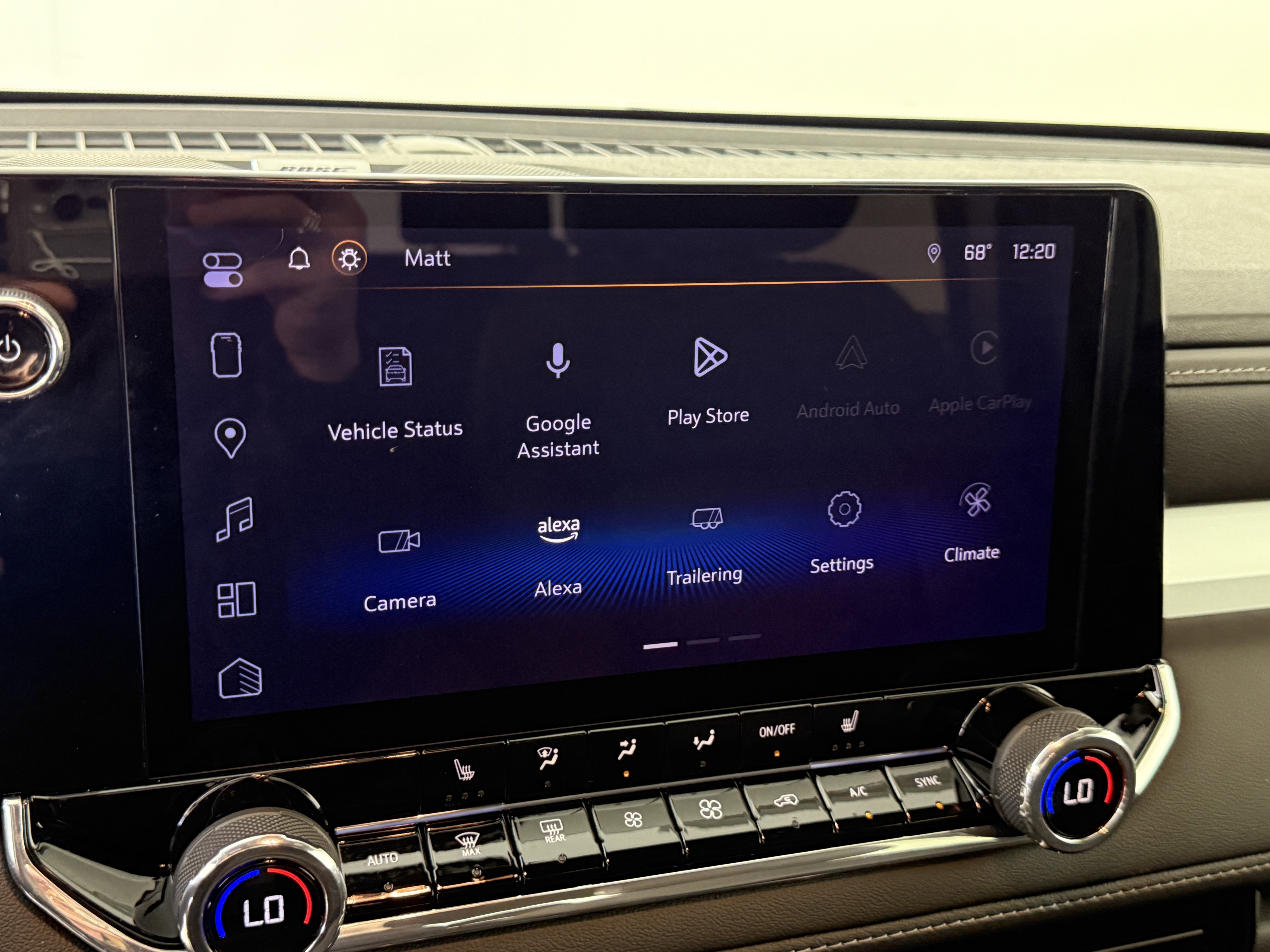 Used 2024 Chevrolet Colorado LT w/ LT Convenience Package II image 18