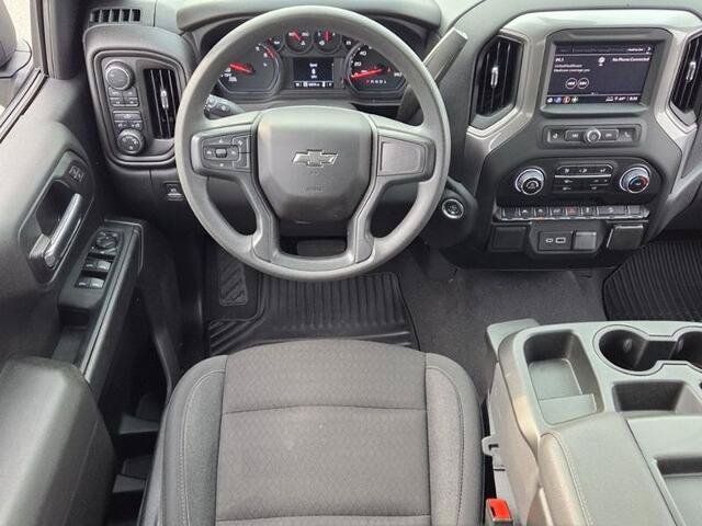 Used 2024 Chevrolet Silverado 1500 Custom Trail Boss AWD/4WD image 7