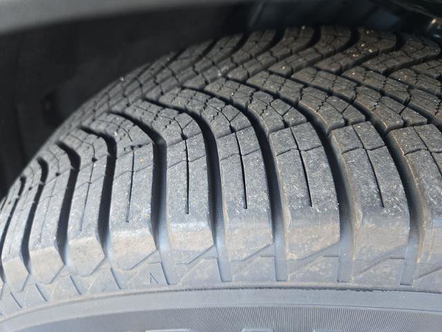 Certified 2022 Ford Explorer XLT w/ Equipment Group 202A image 29