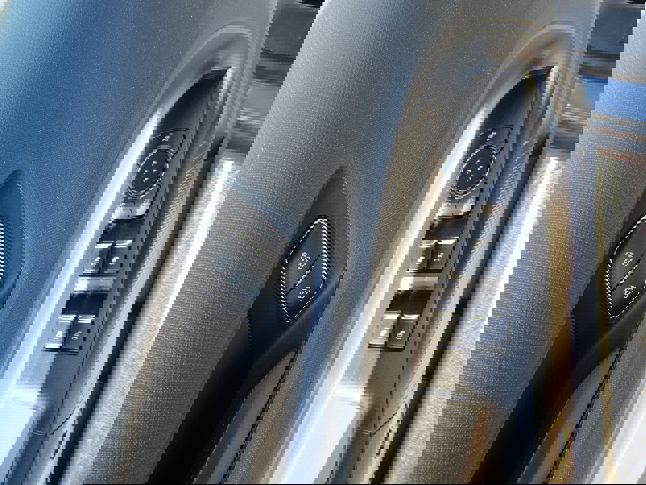 Certified 2024 Ford Maverick XLT w/ XLT Luxury Package image 24