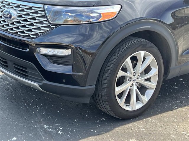 Certified 2023 Ford Explorer Platinum w/ Equipment Group 601A image 9