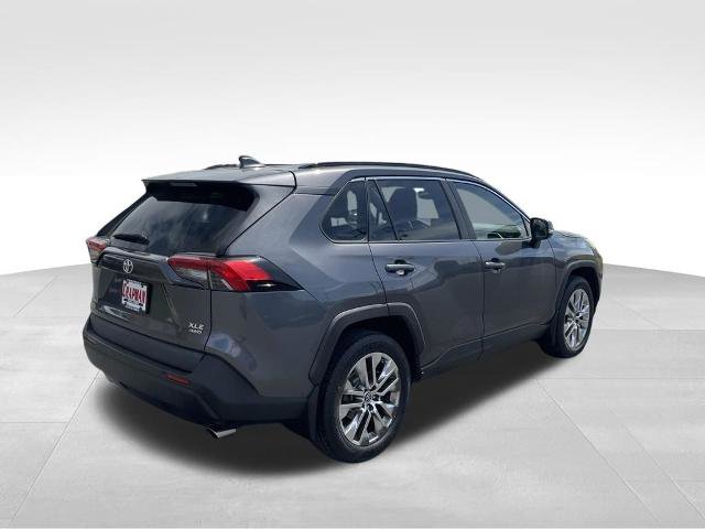 Used 2019 Toyota RAV4 XLE Premium w/ Cold Weather Package AWD/4WD image 11