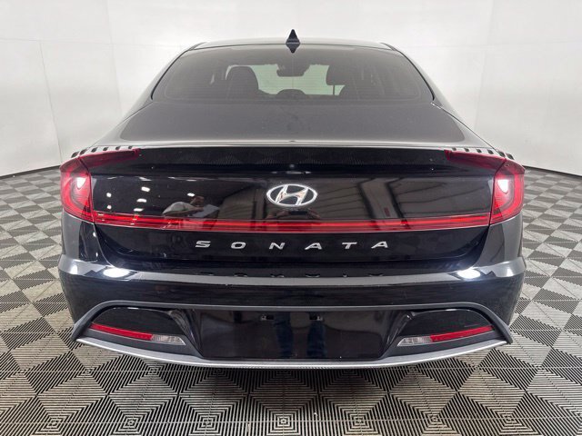 Used 2023 Hyundai Sonata SE w/ Preferred Accessory Package FWD image 19