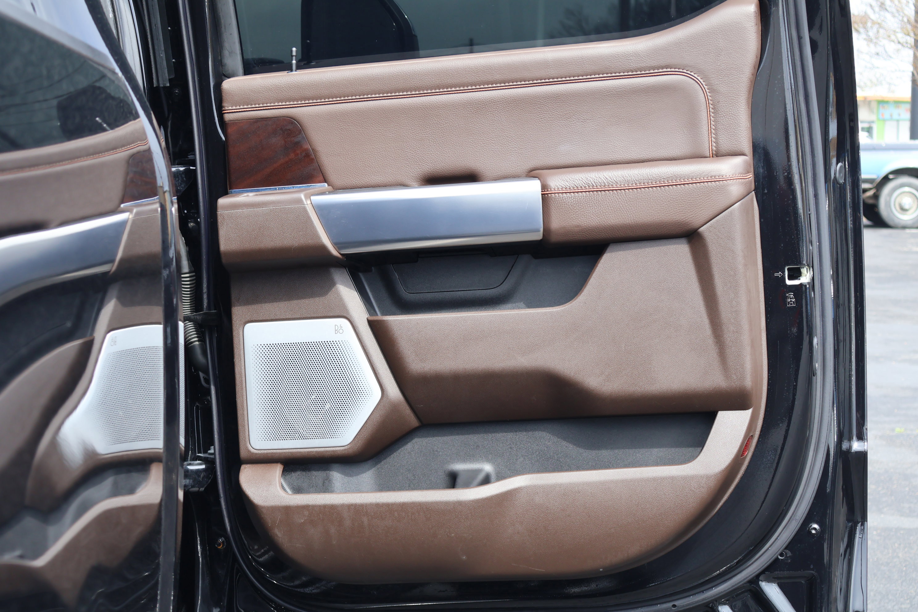 Certified 2025 Ford F250 King Ranch w/ Chrome Package image 31