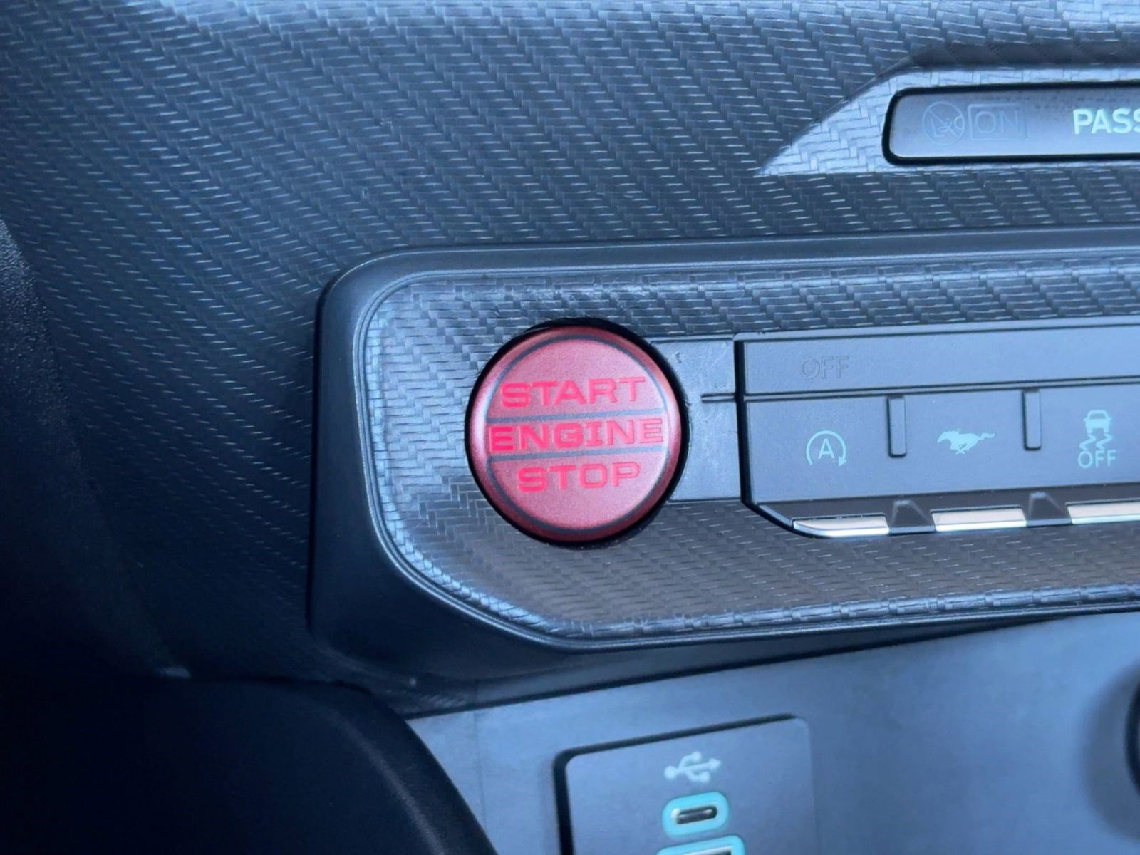 Certified 2024 Ford Mustang Coupe image 26