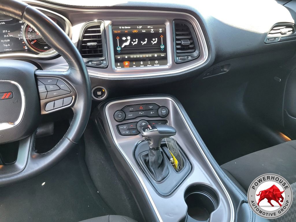 Used 2021 Dodge Challenger SXT w/ Driver Convenience Group RWD image 17