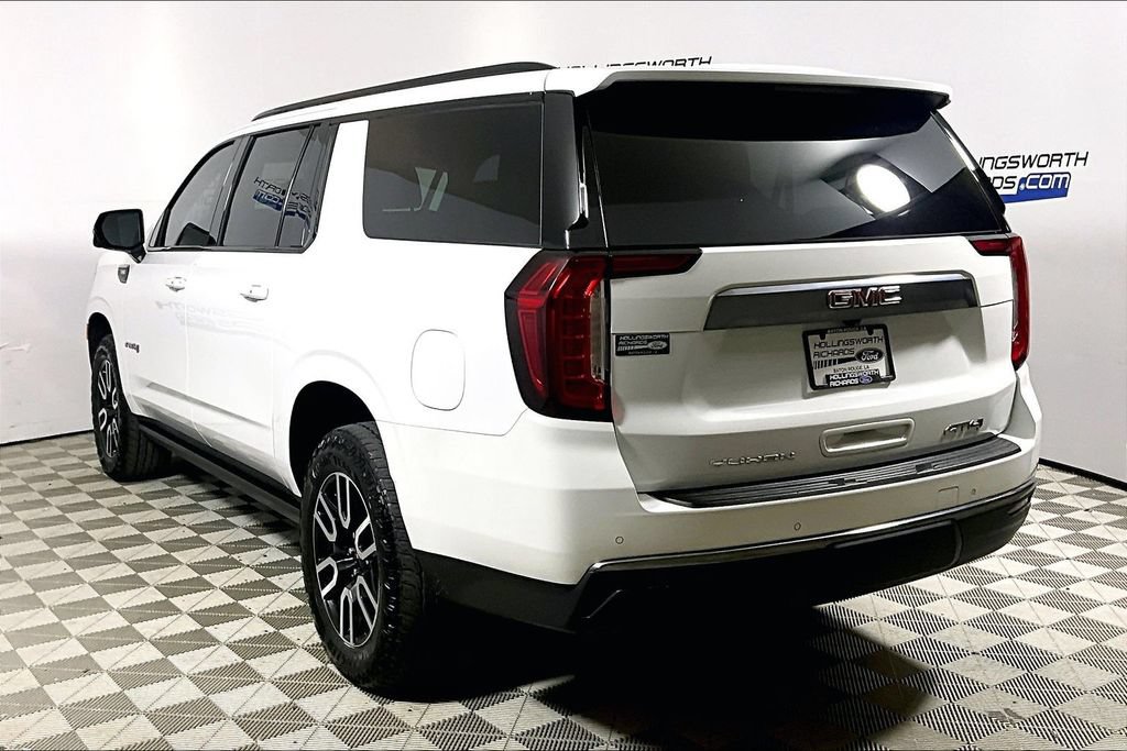 Used 2024 GMC Yukon XL AT4 w/ Technology Package AWD/4WD image 8