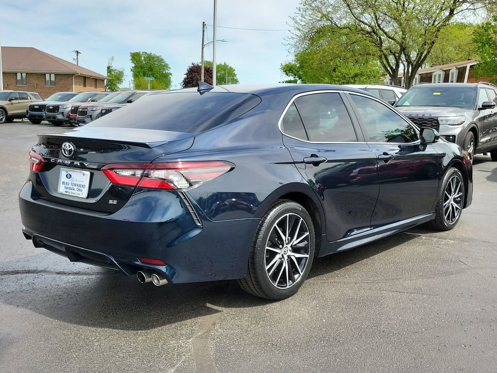 Used 2021 Toyota Camry SE FWD image 5