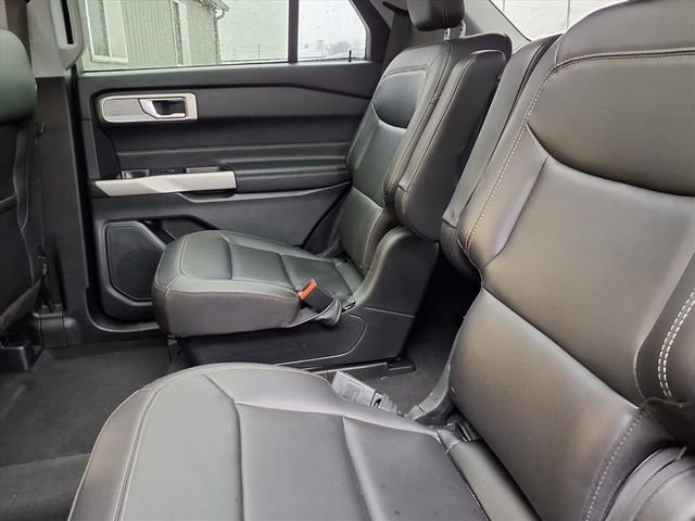 Certified 2023 Ford Explorer XLT w/ Equipment Group 202A image 11