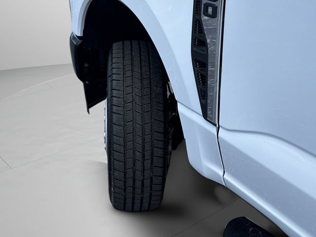 Certified 2025 Ford F350 XL AWD/4WD image 46