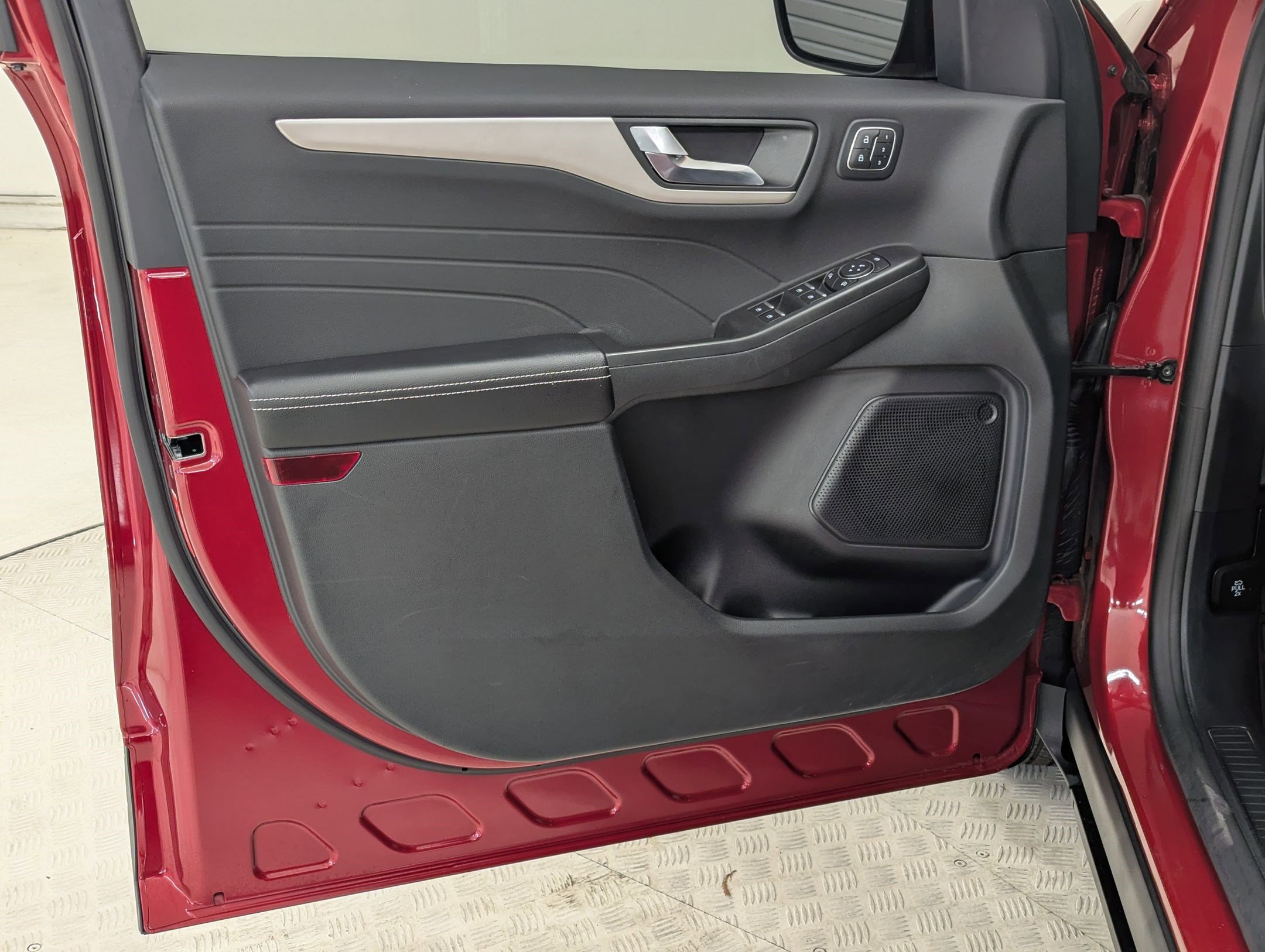 Certified 2022 Ford Escape SEL w/ Technology Package image 25