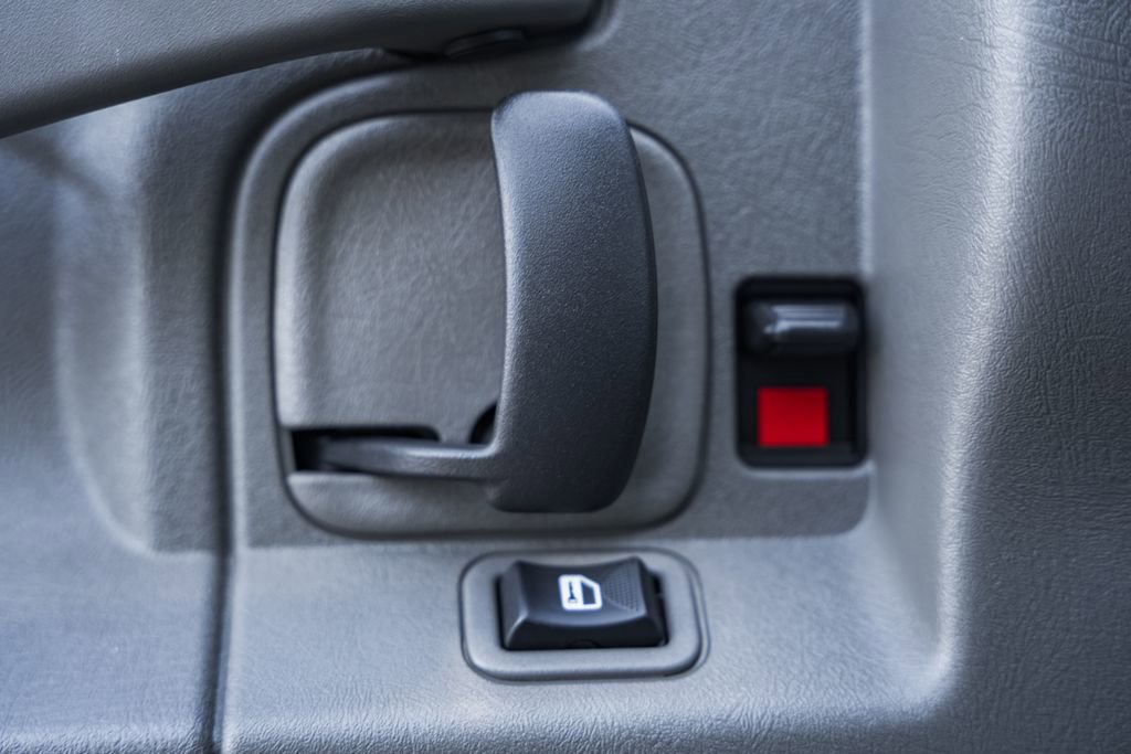 Used 2023 GMC Savana 2500 image 41