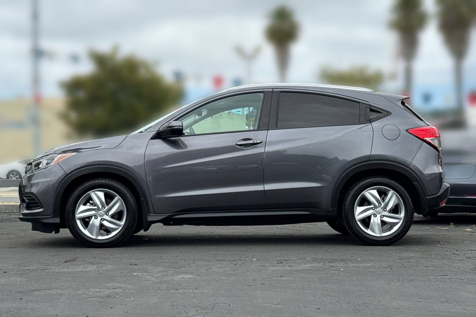 Used 2019 Honda HR-V EX image 32