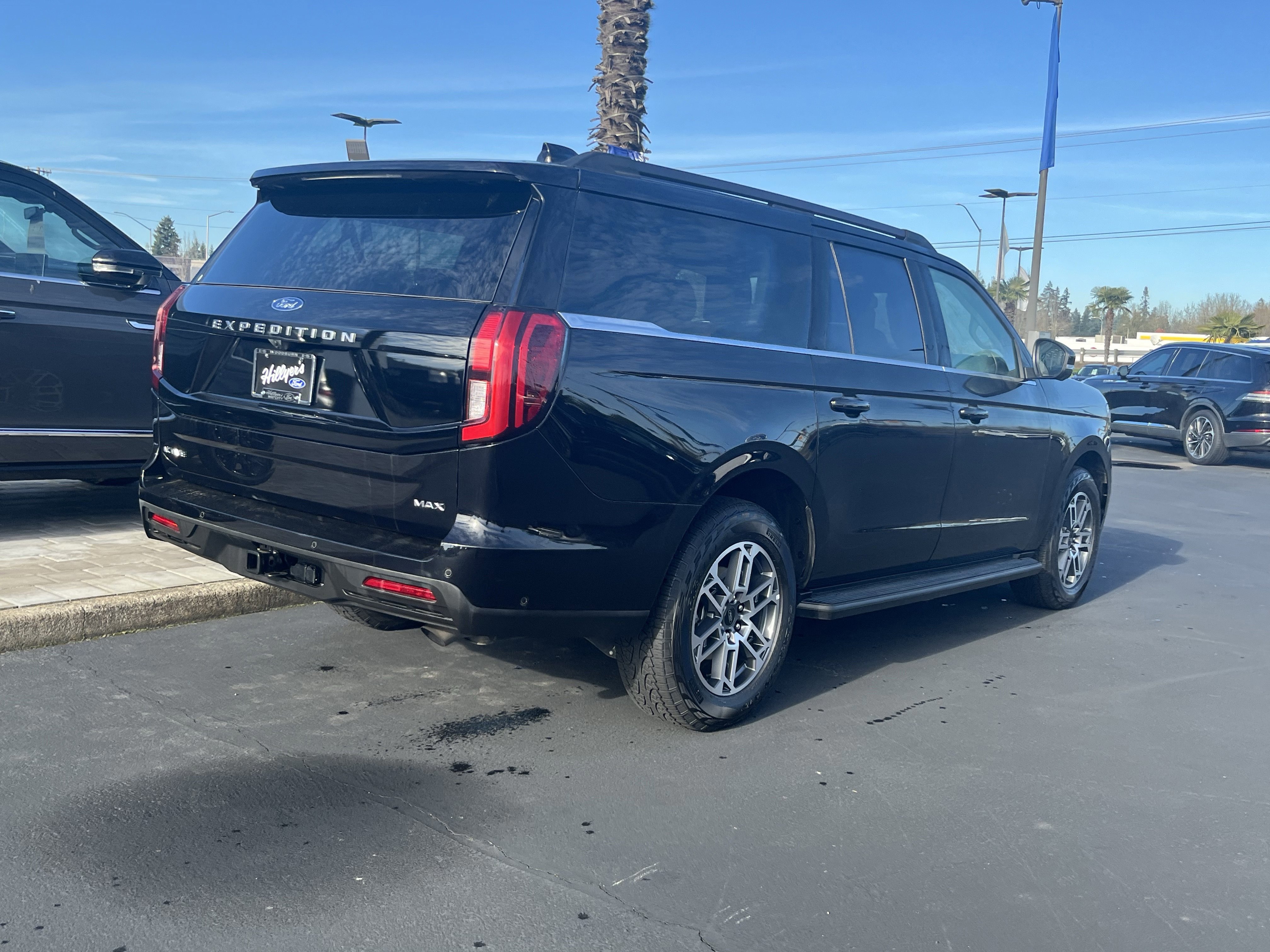 Certified 2025 Ford Expedition Max Active image 3