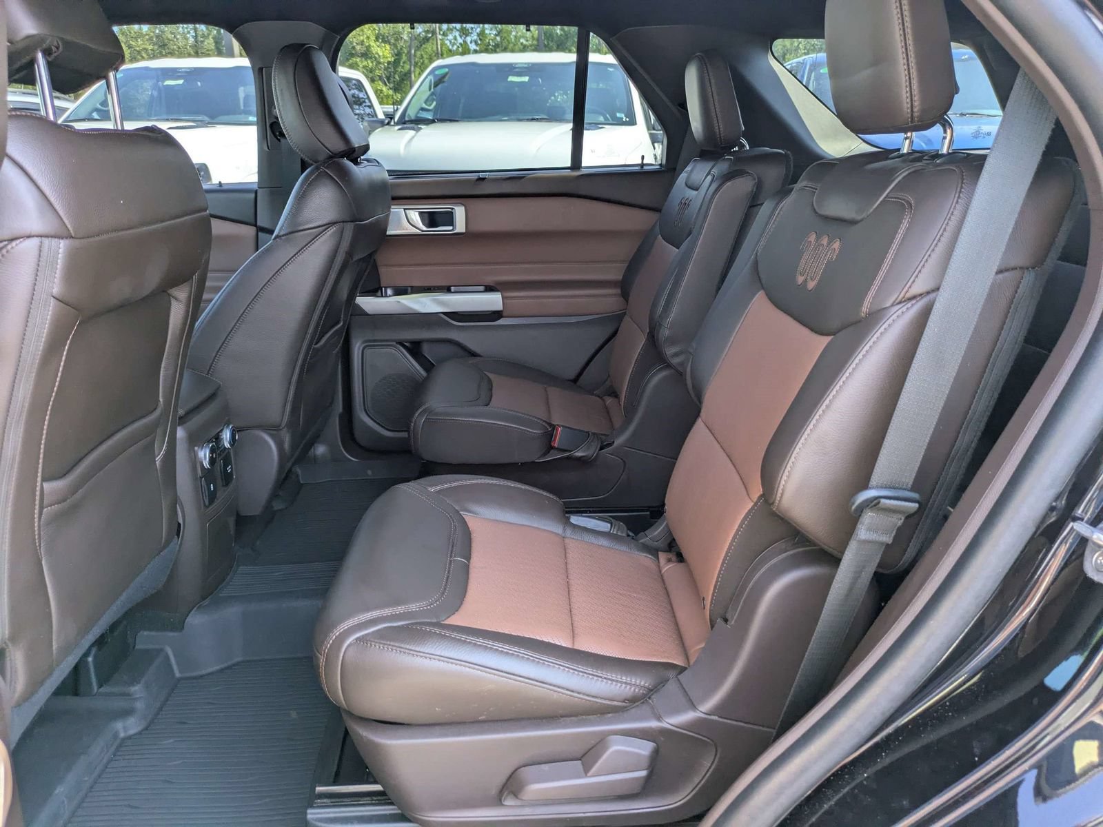 Certified 2023 Ford Explorer King Ranch w/ Technology Package AWD/4WD image 8