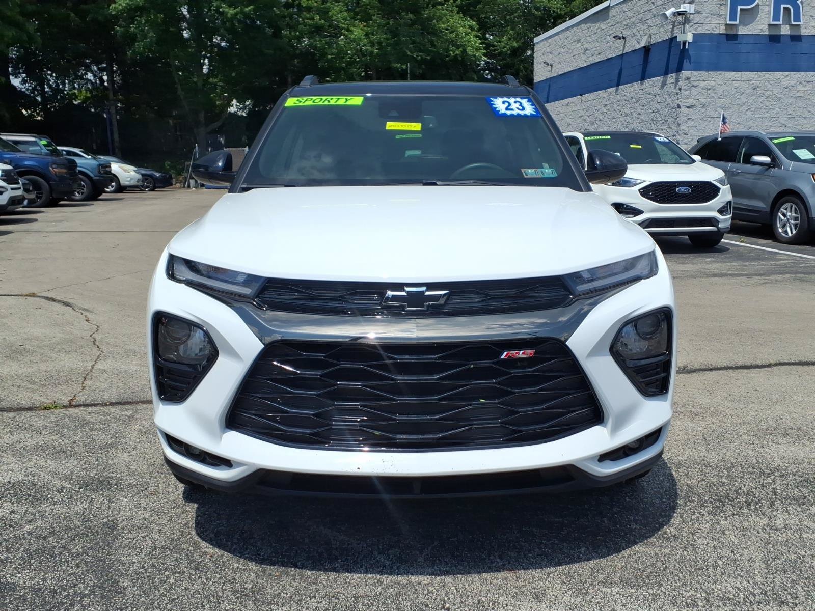 Used 2023 Chevrolet TrailBlazer RS w/ Convenience Package AWD/4WD image 8