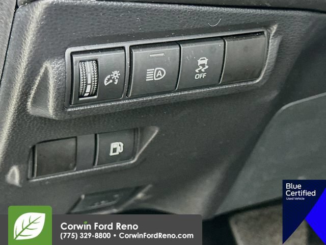 Used 2025 Toyota Corolla Cross AWD Hybrid image 13