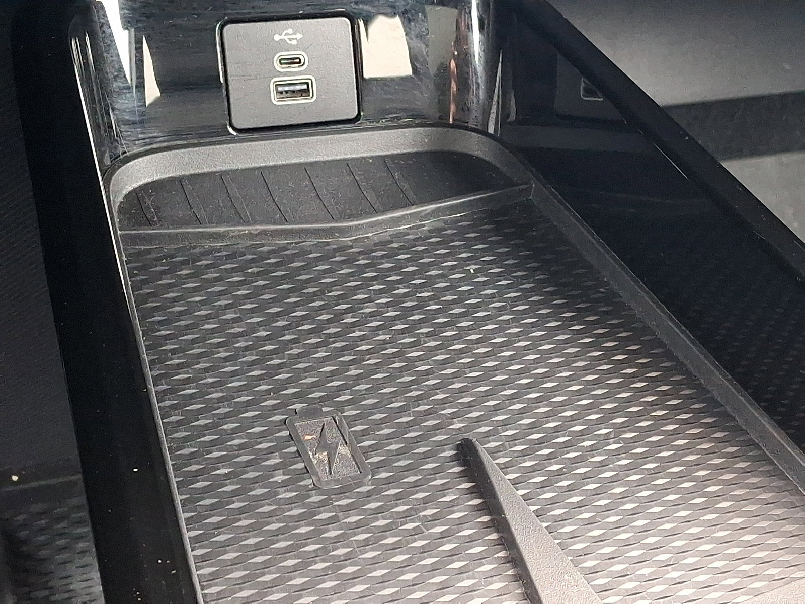 Certified 2025 Ford Mustang Mach-E GT image 30