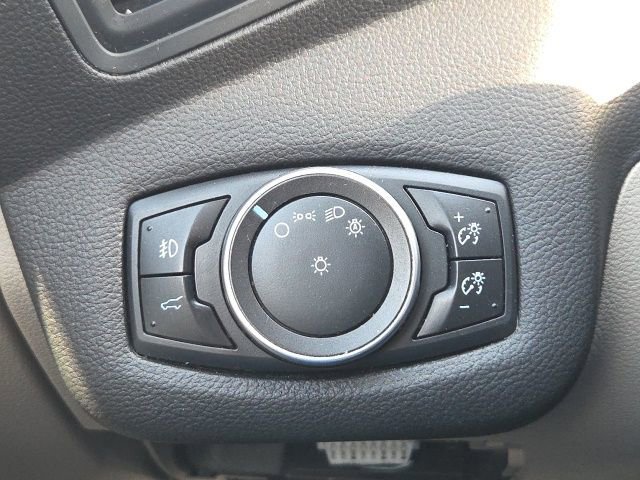 Certified 2017 Ford Escape SE image 25