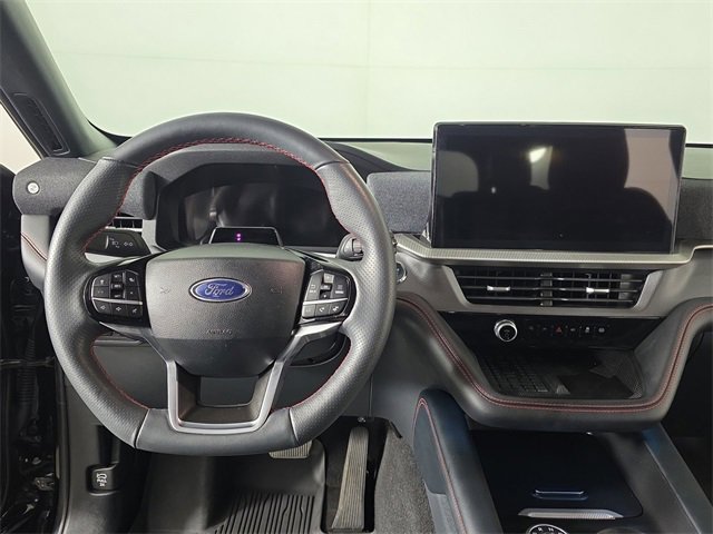 Certified 2025 Ford Explorer ST-Line w/ Premium Package image 9