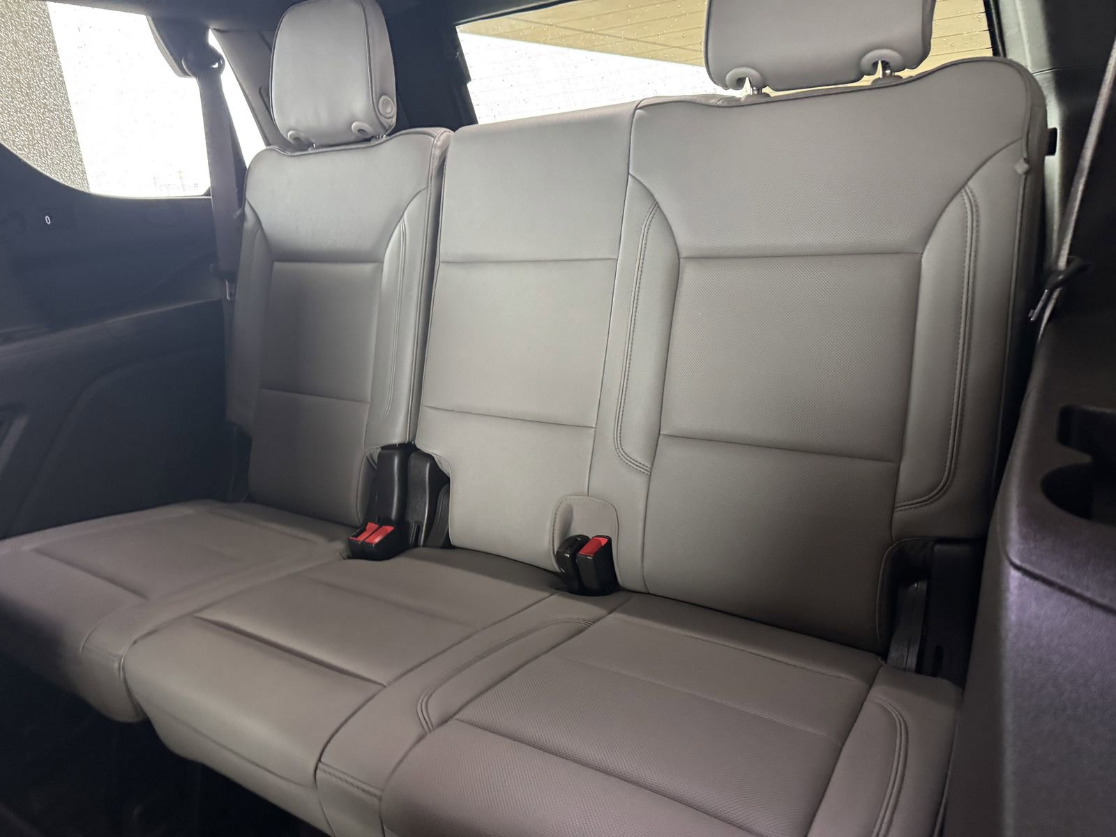 Used 2022 GMC Yukon SLT w/ SLT Luxury Package AWD/4WD image 28