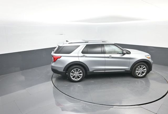 Certified 2023 Ford Explorer Limited w/ Limited Technology Package image 29