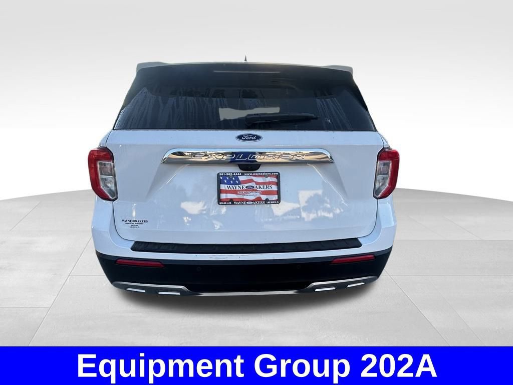 Certified 2023 Ford Explorer XLT w/ Equipment Group 202A image 4