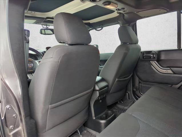 Used 2017 Jeep Wrangler Unlimited Sport image 15