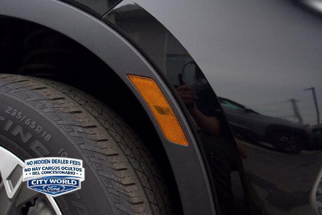 Used 2025 Chevrolet Blazer LT FWD image 9