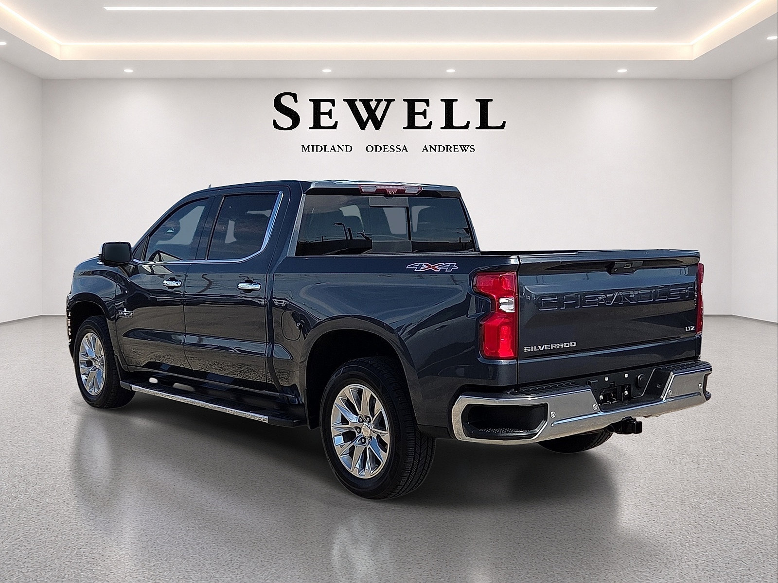 Used 2020 Chevrolet Silverado 1500 LTZ w/ LTZ Texas Edition AWD/4WD image 3