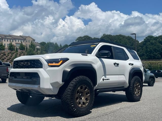 Used 2025 Toyota 4Runner Trailhunter AWD/4WD video 1